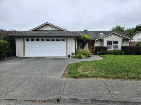 569 Senestraro Way, Fortuna, CA 95540