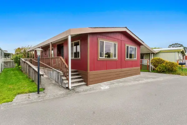 2074 Mustang Lane, Arcata, CA 95521