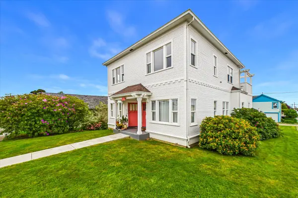 2504 D Street, Eureka, CA 95501
