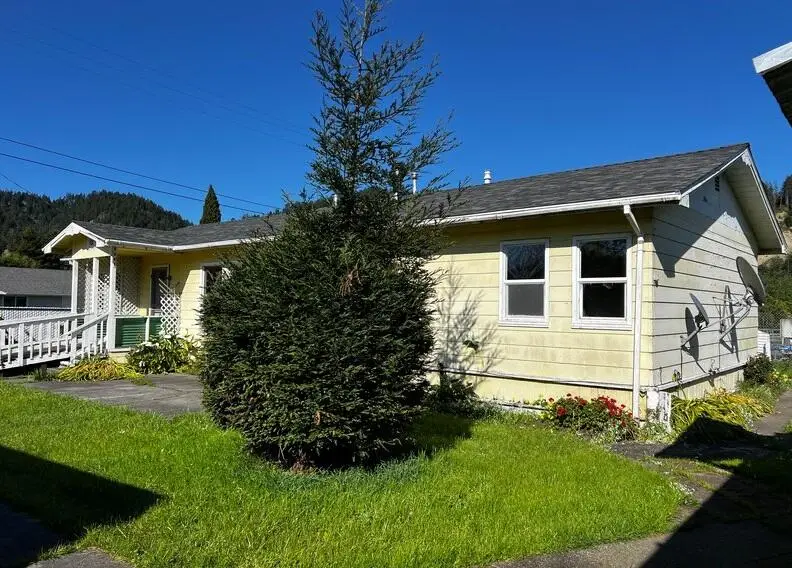 471 Hilltop Drive, Rio Dell, CA 95562 - #3