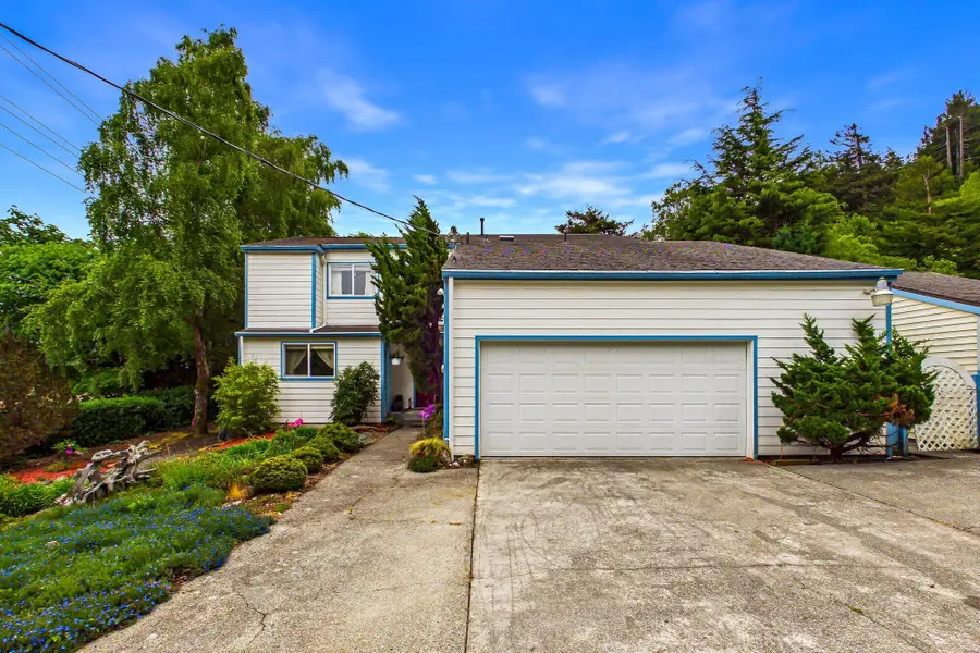 941 Pacific Avenue, Rio Dell, CA 95562 - #2