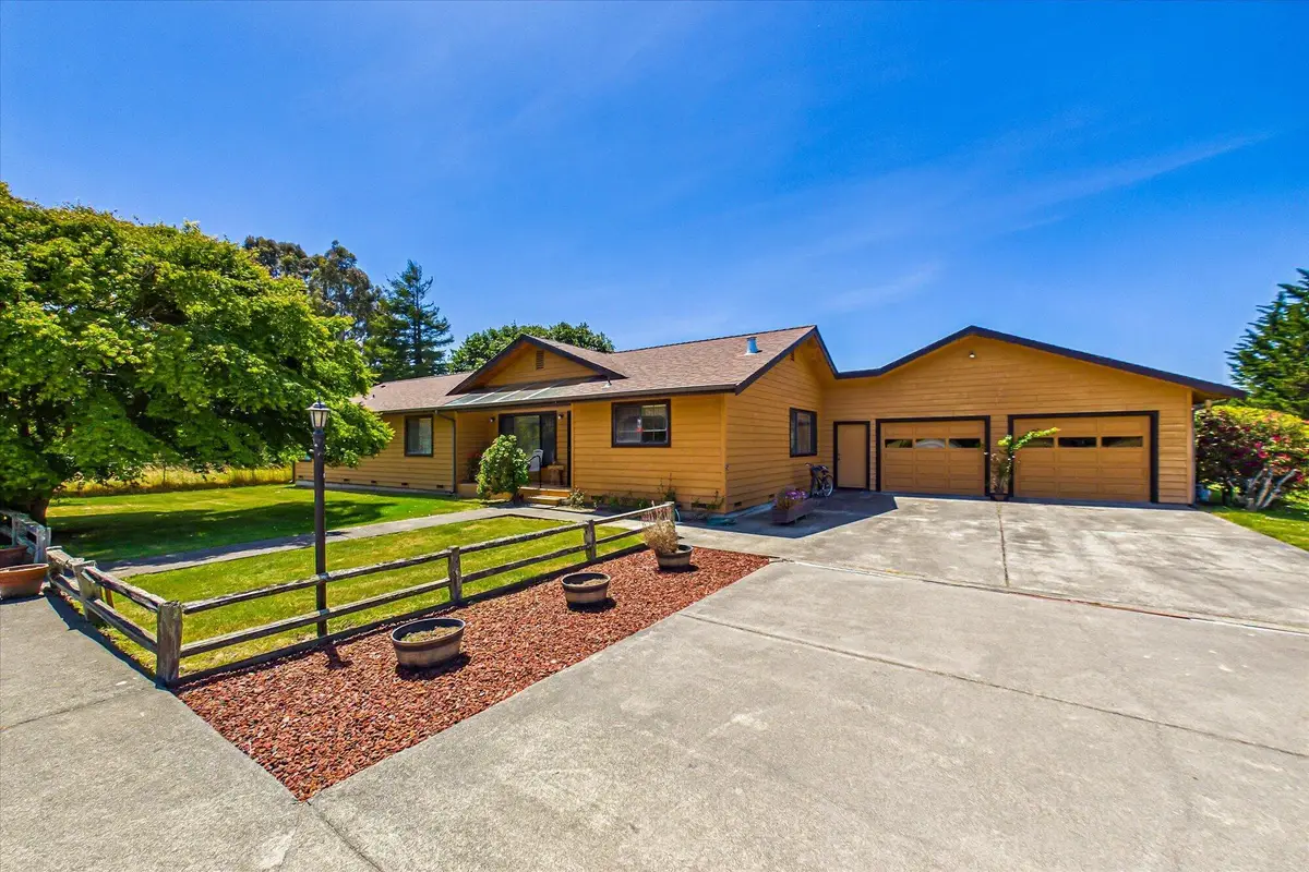 2800 Barber Creek Road, Hydesville, CA 95547 - #1