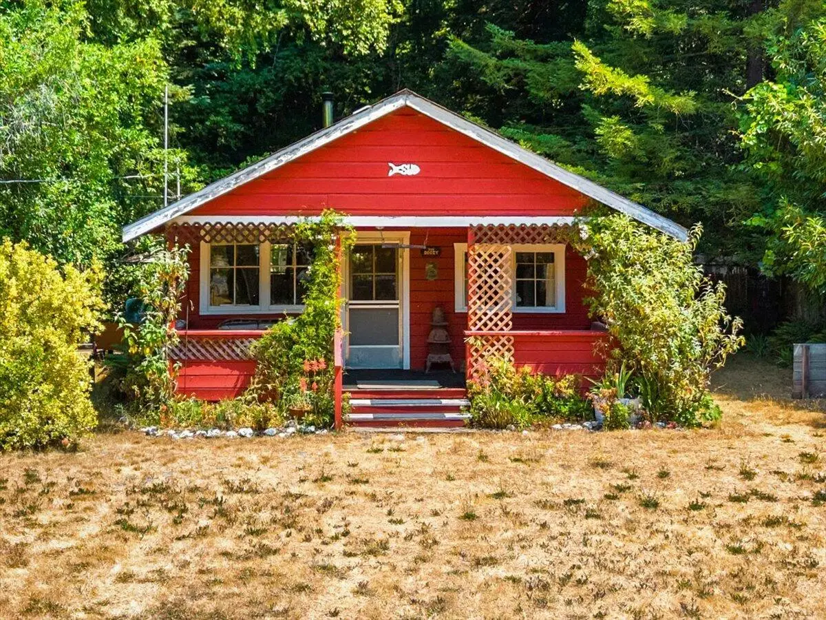 19571 State Highway 36, Carlotta, CA 95528 - #1