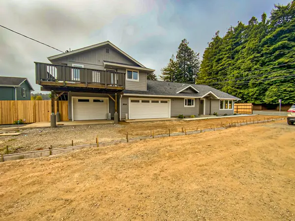 1824 Carson Street, Eureka, CA 95501
