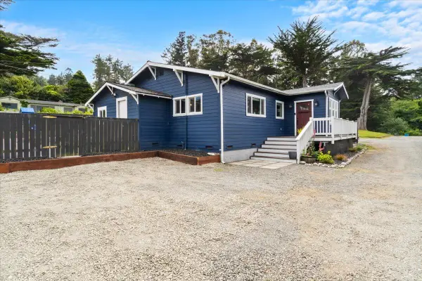 6447 Humboldt Hill Road, Humboldt Hill, CA 95503