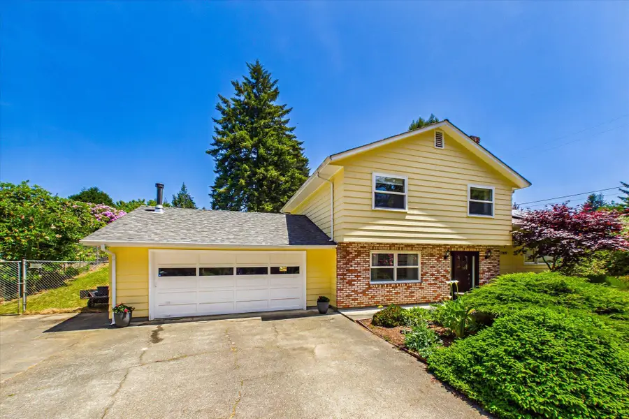 1289 Azalea Avenue, McKinleyville, CA 95519 - #3
