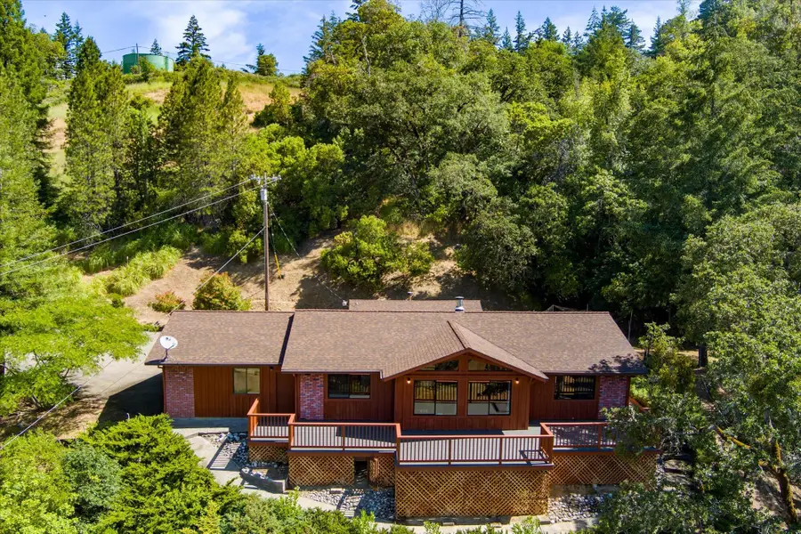 277 Wallan Road, Garberville, CA 95542 - #2