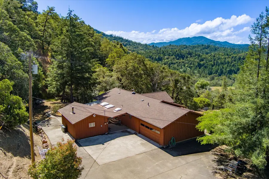 277 Wallan Road, Garberville, CA 95542 - #3