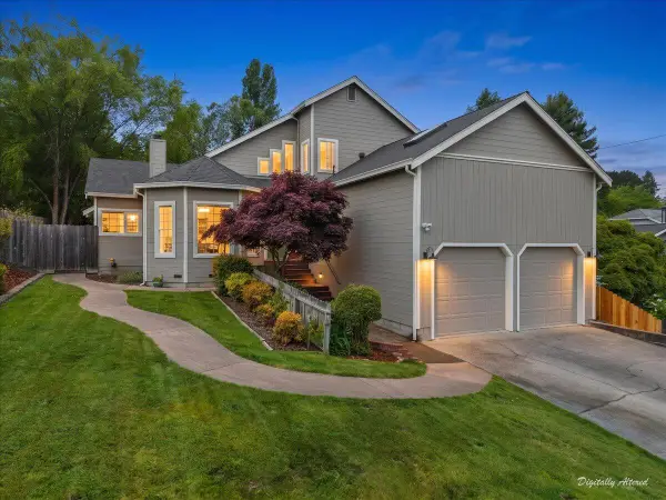 521 Nob Hill Road, Fortuna, CA 95540