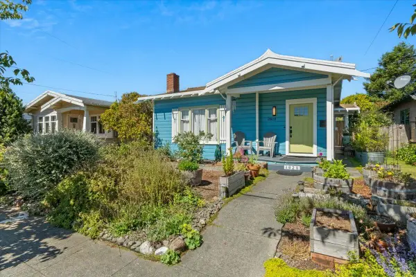 2828 D Street, Eureka, CA 95501