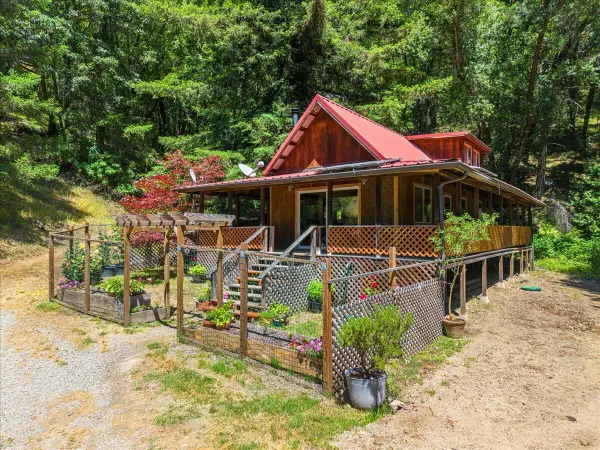 0 C Bear Canyon Road, Garberville, CA 95542