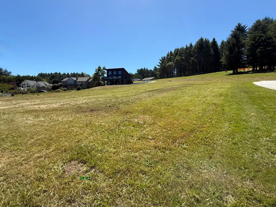 17 Ocean Spruce Lane, Eureka, CA 95503 - #2