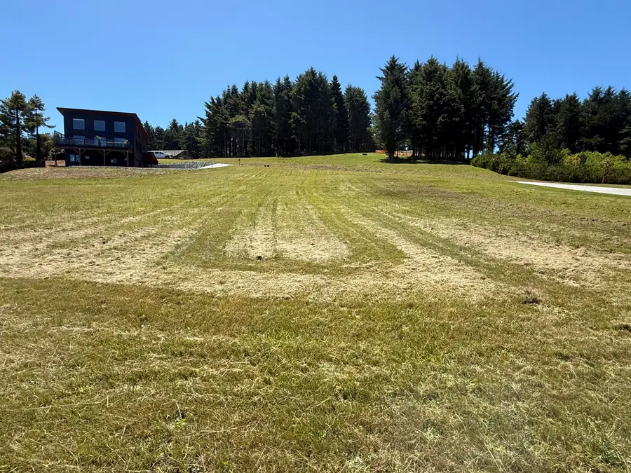17 Ocean Spruce Lane, Eureka, CA 95503 - #3