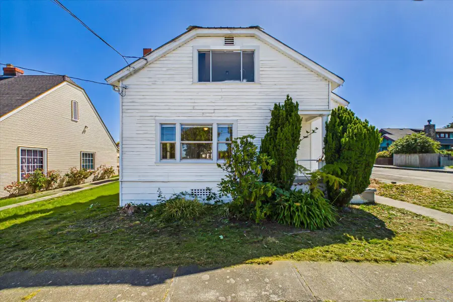 1437 F Street, Eureka, CA 95501 - #2