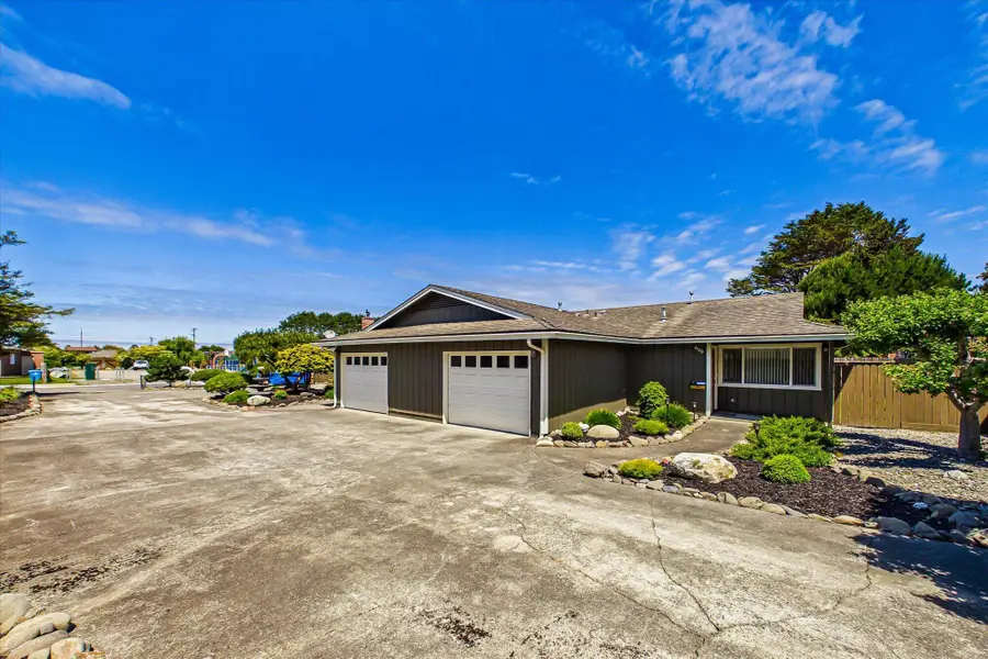 2707/2709 Pine Street, Eureka, CA 95501 - #2