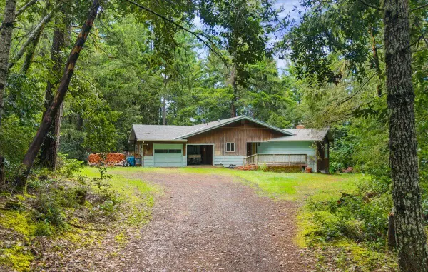 7603 Kneeland Road, Kneeland, CA 95549