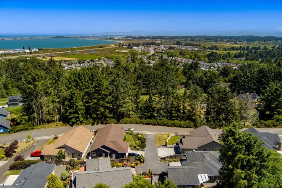 46 Blue Spruce Drive, Eureka, CA 95503 - #3