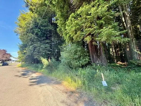026 Moore Avenue, Eureka, CA 95501