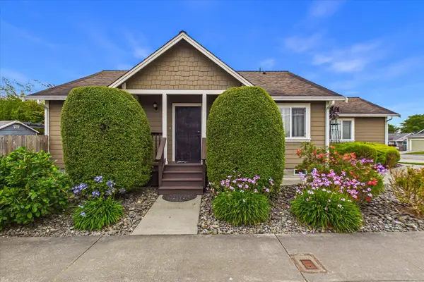 1198 Allie Court, McKinleyville, CA 95519