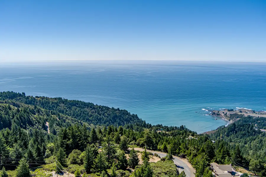 34 Vance Road, Whitethorn, CA 95589 - #3