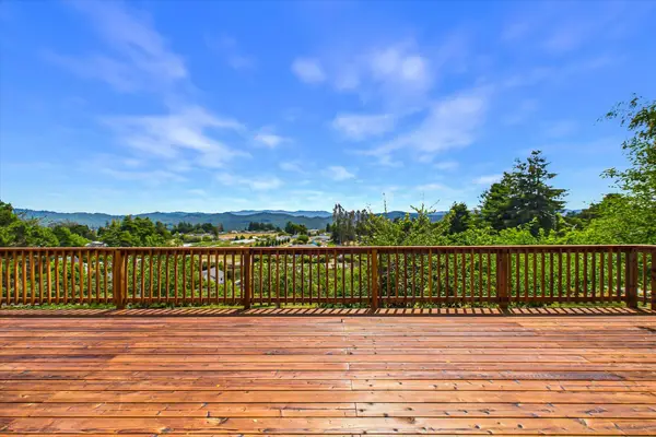 6705 Rohnerville Road, Hydesville, CA 95547