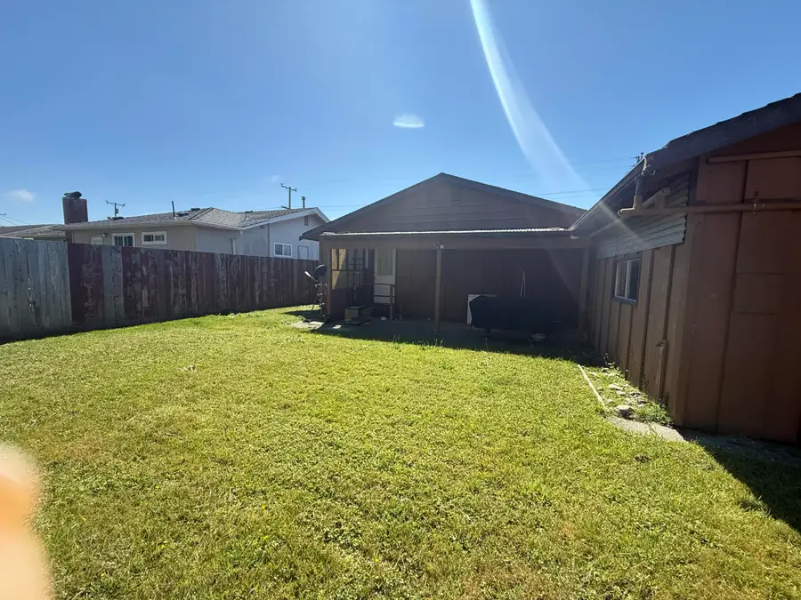 1006 Lawndale Drive, Fortuna, CA 95540 - #3