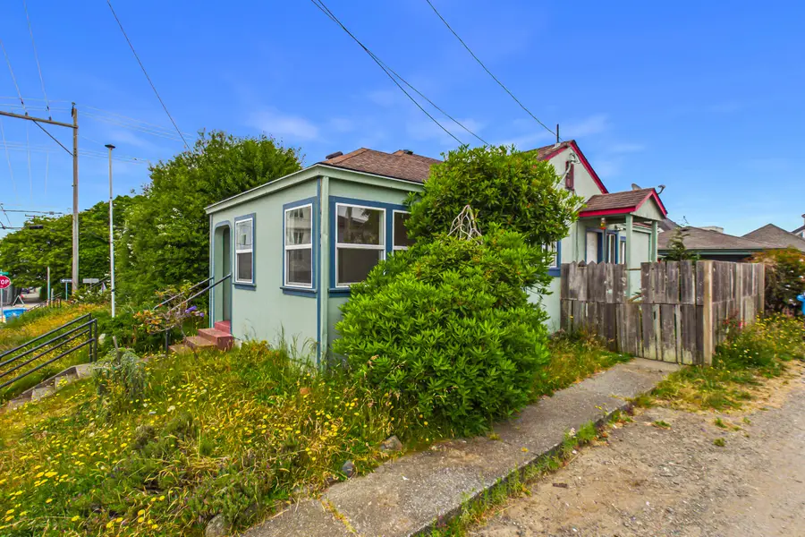 615 M Street, Eureka, CA 95501 - #3