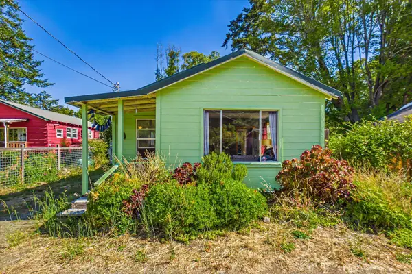 51 Main Street, Petrolia, CA 95558