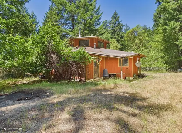 1055 Goodman Ranch Road, Garberville, CA 95542