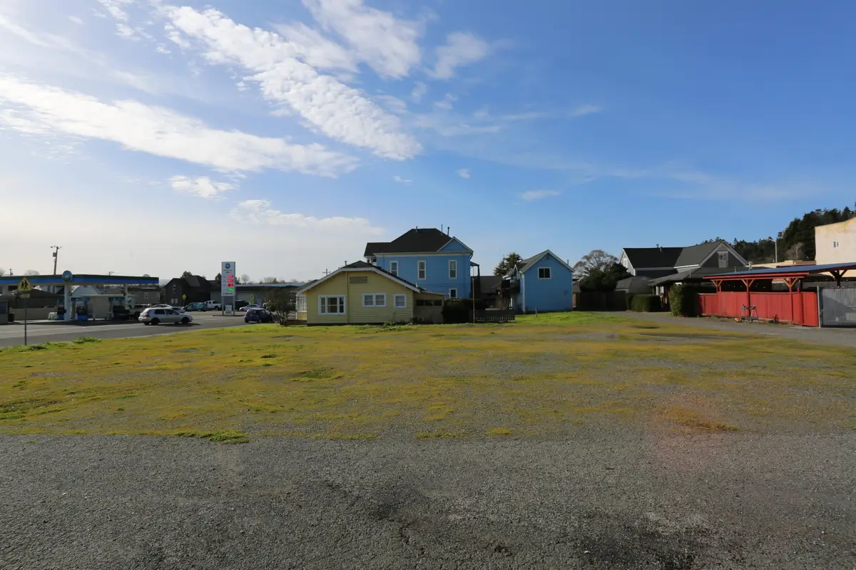 860 Main Street, Fortuna, CA 95540 - #1