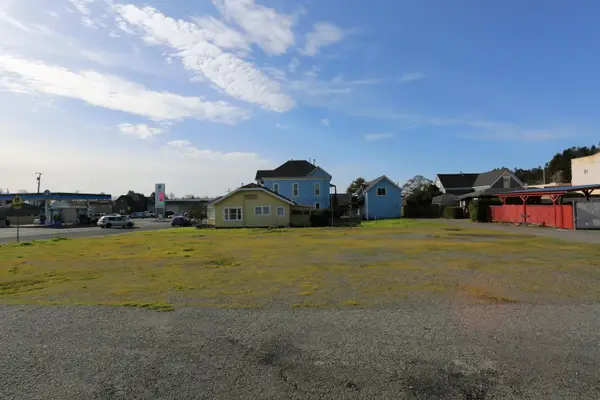 860 Main Street, Fortuna, CA 95540