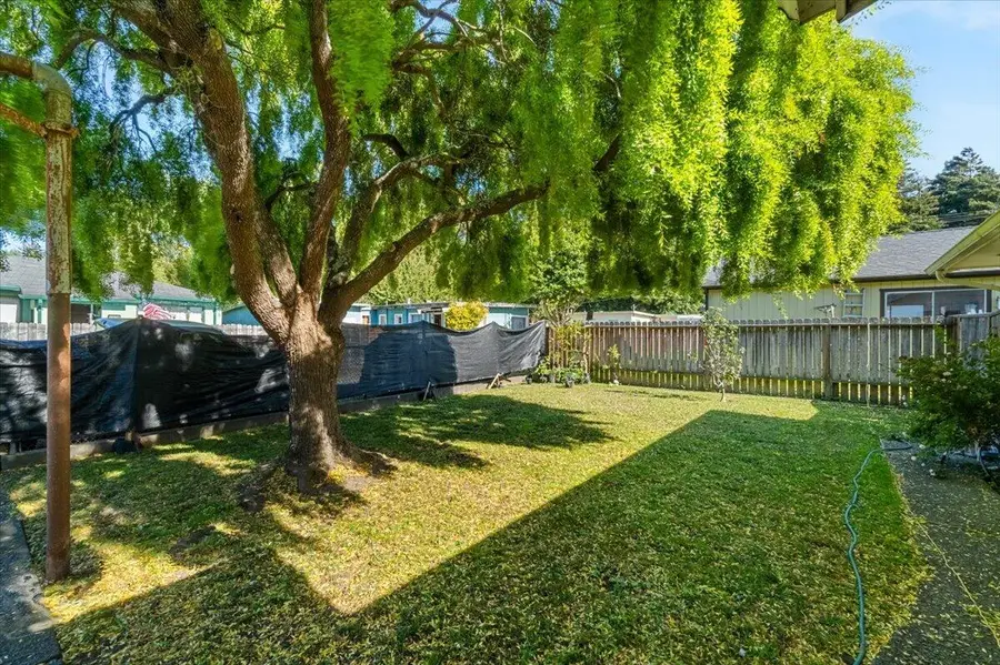 2075 Simmons Road, Eureka, CA 95503 - #3