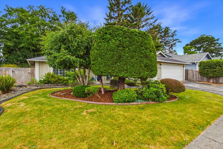1860 Heartwood Drive, McKinleyville, CA 95519 - #2