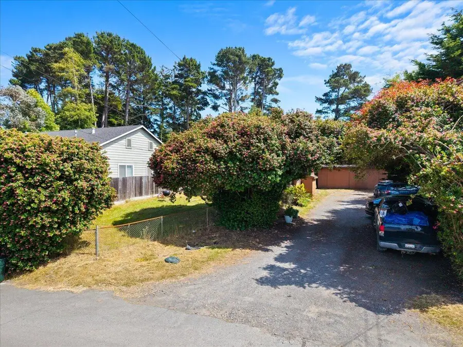 1448 Railroad Drive, McKinleyville, CA 95519 - #2