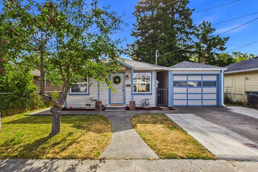 221 S 15th Street, Fortuna, CA 95540 - #2