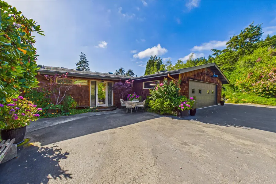 325 Green Hill Road, Blue Lake, CA 95525 - #2