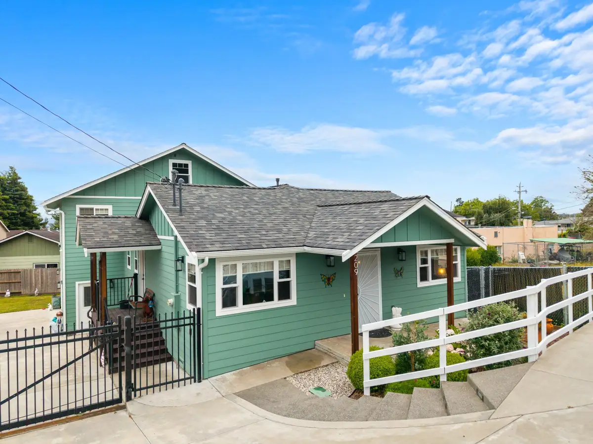 209 Newell Drive, Fortuna, CA 95540 - #1