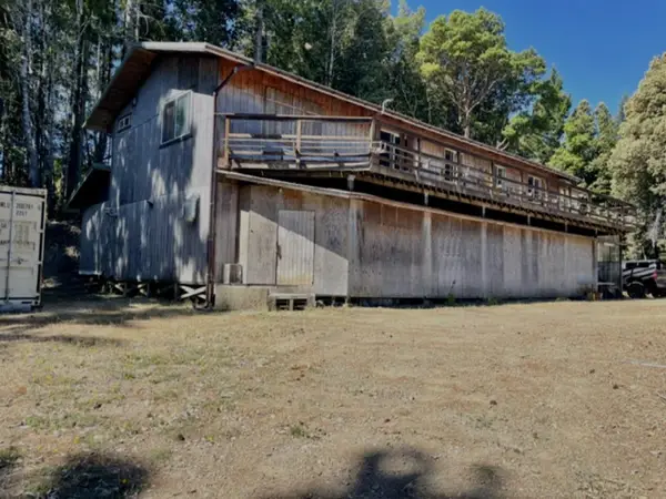 3400 Fox Spring Road, Honeydew, CA 95545