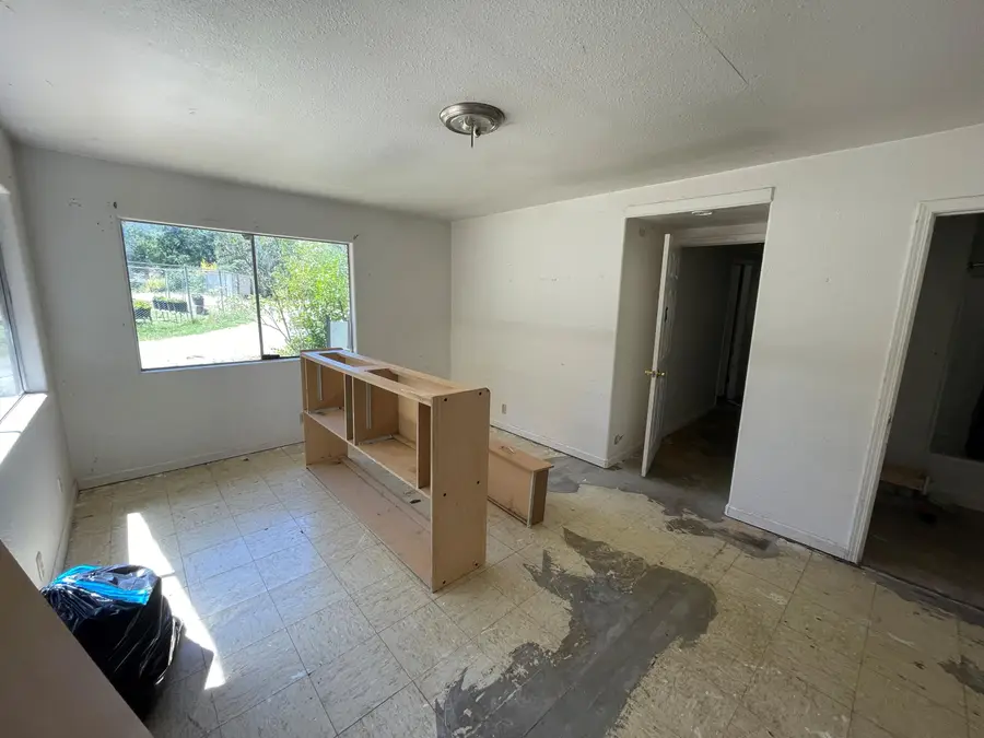 380 Willow Avenue, Redway, CA 95560 - #2