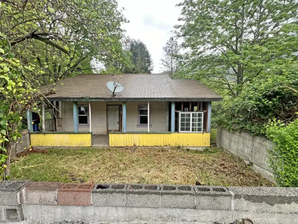 443 Newton Road, Weott, CA 95571