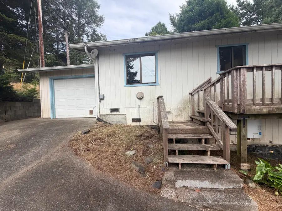 120 Spur Court, Shelter Cove, CA 95589 - #3