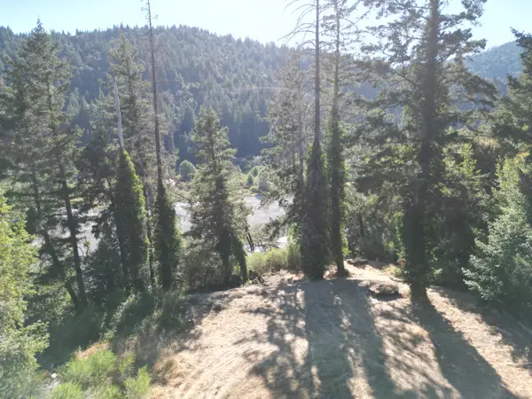 164 Plymouth Acres Road, Miranda, CA 95553