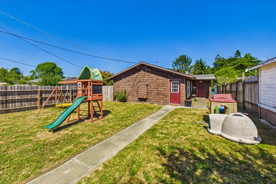 4460 Lewis Avenue, Eureka, CA 95503 - #2