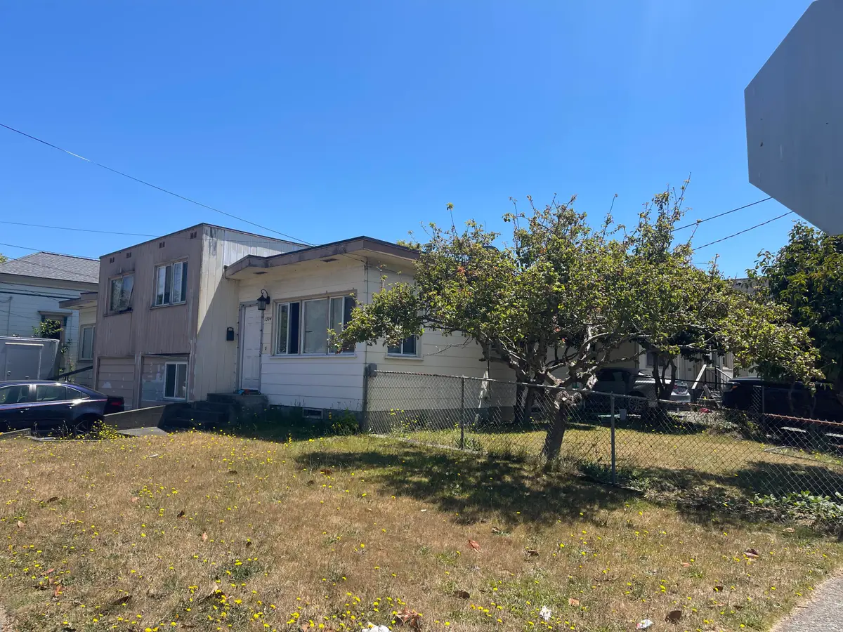 711 N Street, Eureka, CA 95501 - #1