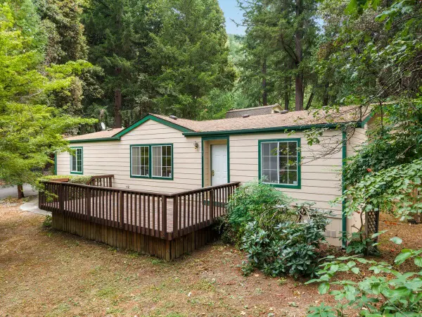 93 Sunset Lane, Willow Creek, CA 95573