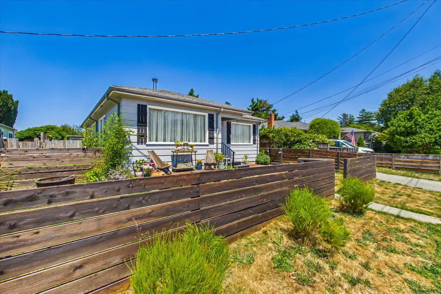2423 18th Street, Eureka, CA 95501 - #2