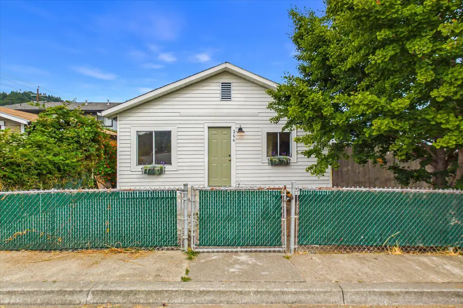 266 Berkeley Street, Rio Dell, CA 95562 - #2