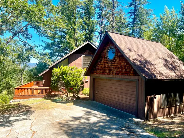 731 Maple Lane, Garberville, CA 95542