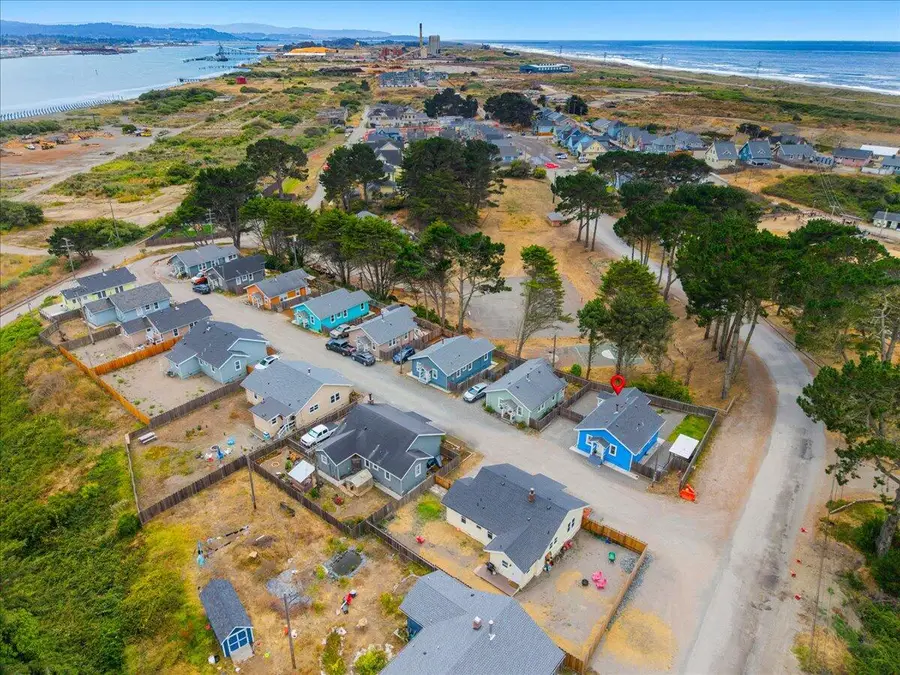 2 Fenwick Avenue, Samoa Peninsula, CA 95564 - #3