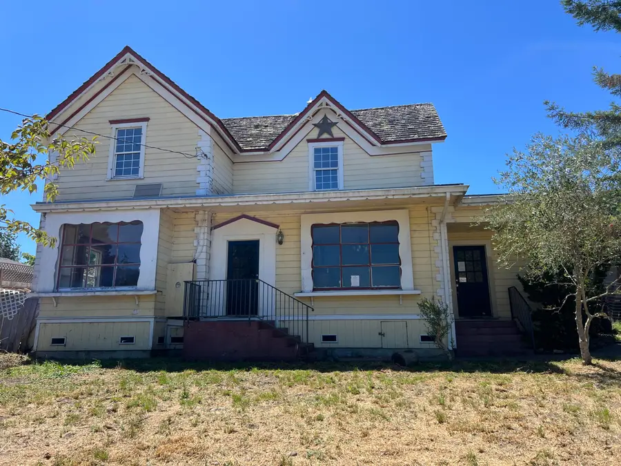 275 Orchard Street, Rio Dell, CA 95562 - #2